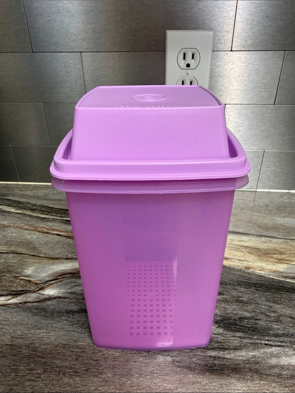 Tupperware Pick a Deli